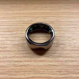 Oura ring size 9 with charger